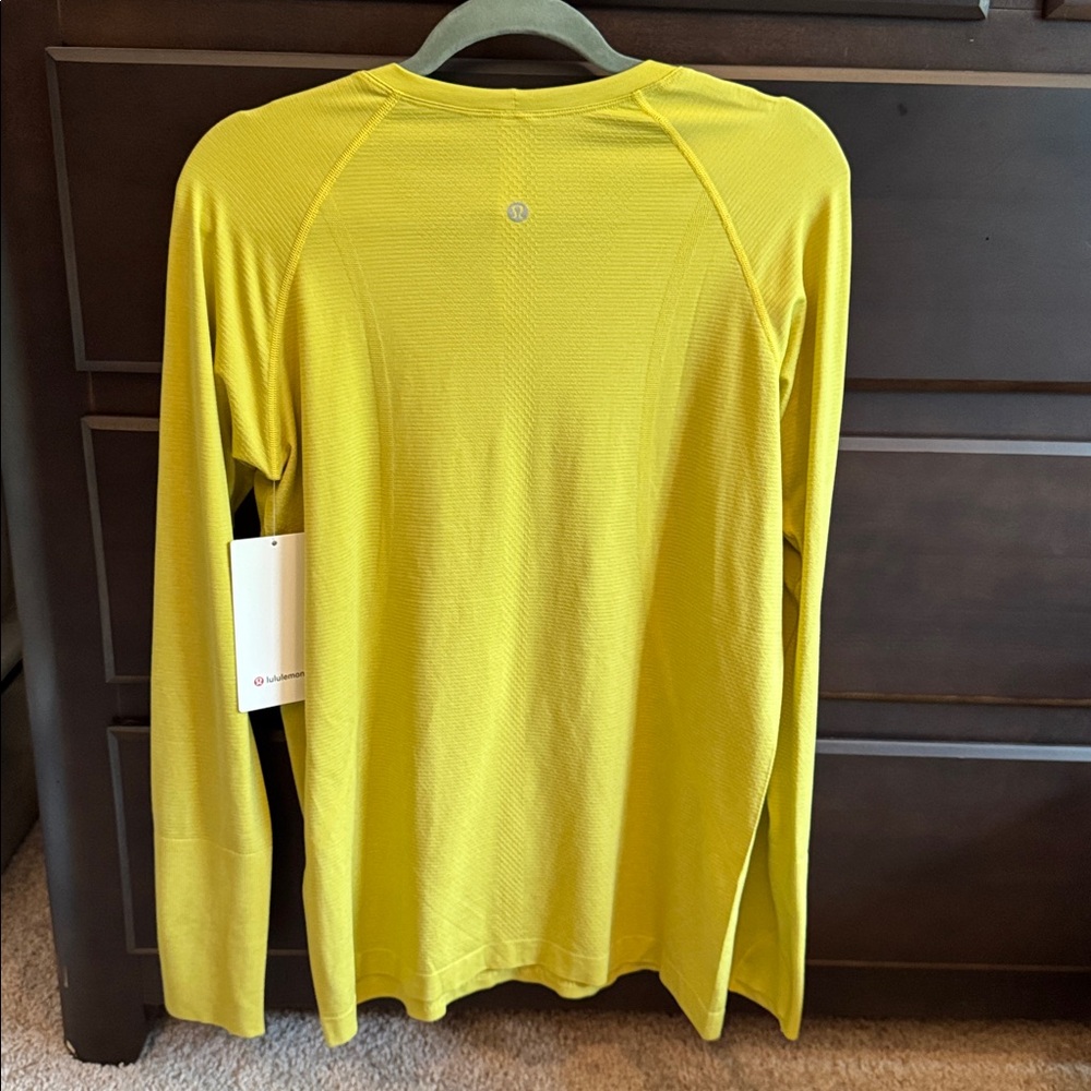 Lululemon Swiftly Tech Long Sleeve Yellow Pear - Picture 6 of 6